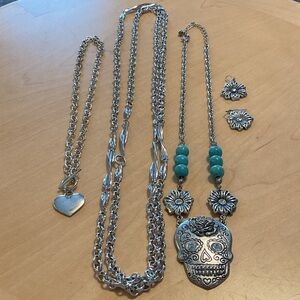 Jewelry SOLD IN LOT